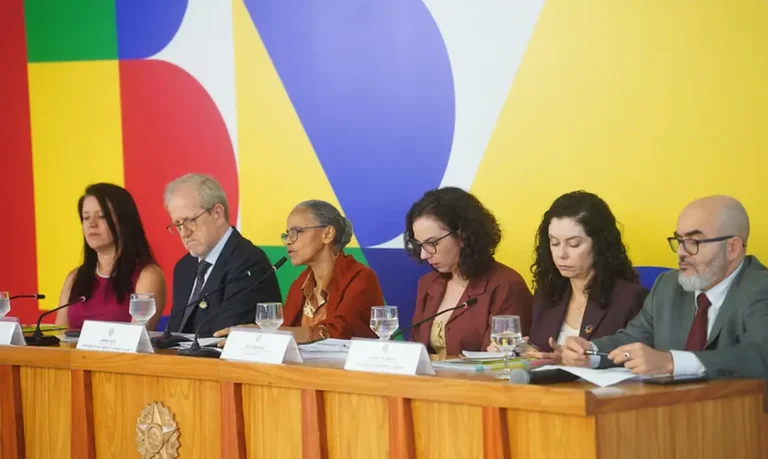 governo-lanca-plano-clima-com-meta-de-reduzir-emissoes-ate-2035