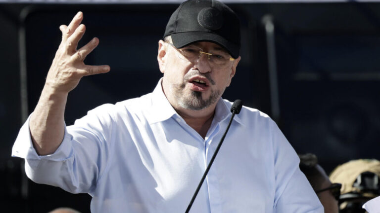 governo-aliado-de-trump-na-costa-rica-expulsa-diplomatas-cubanos