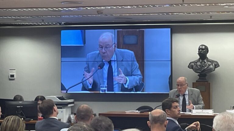 chanceler-mauro-vieira-diz-que-base-secreta-da-china-na-bahia-nao-existe