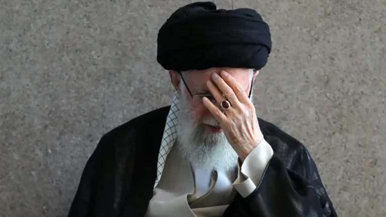 de-khamenei-a-larijani:-quem-sao-os-lideres-mortos-nos-ataques-ao-ira
