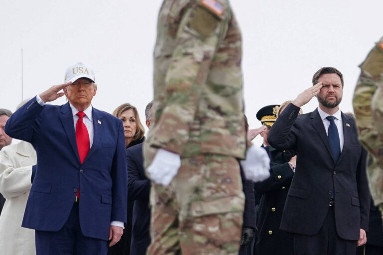 Guerra de Trump contra o Irã abala indecisos antes das eleições de meio de mandato guerra-de-trump-contra-o-ira-abala-indecisos-antes-das-eleicoes-de-meio-de-mandato