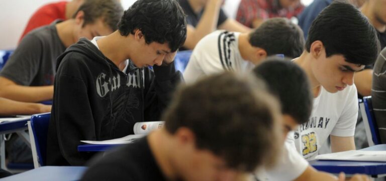 projeto-na-alba-propoe-ensino-da-lei-maria-da-penha-nas-escolas-da-bahia