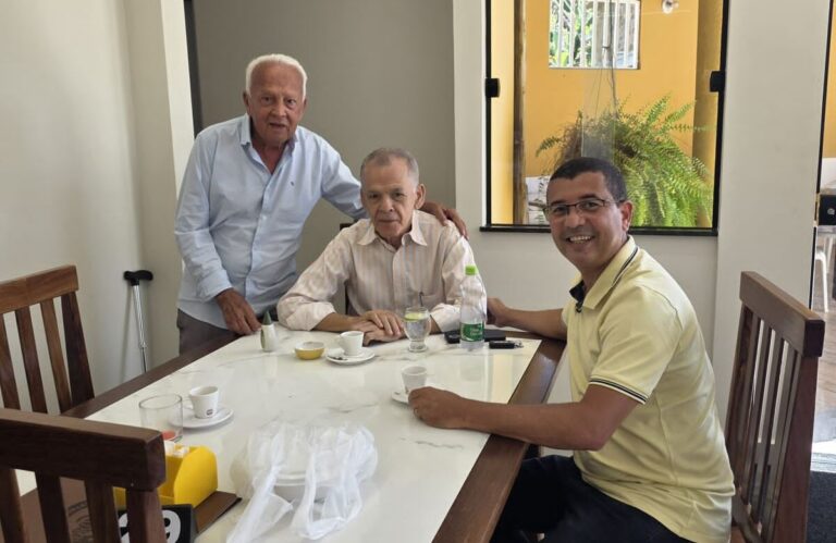 transporte-universitario-e-garantido-apos-dialogo-com-gestao-municipal