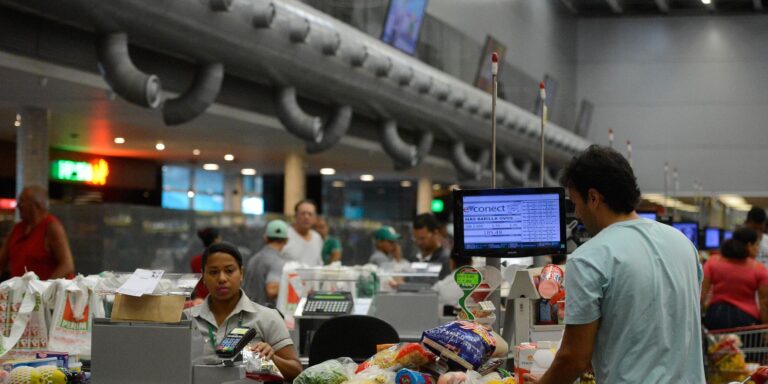 estudo-aponta-fatores-estruturais-para-inflacao-de-alimentos-no-brasil