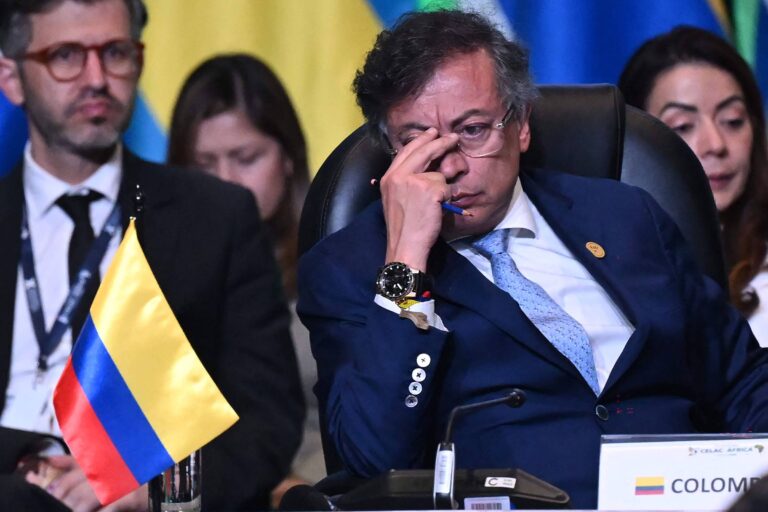 Chefe de inteligência da Colômbia renuncia após suposto vazamento de informações a guerrilha chefe-de-inteligencia-da-colombia-renuncia-apos-suposto-vazamento-de-informacoes-a-guerrilha
