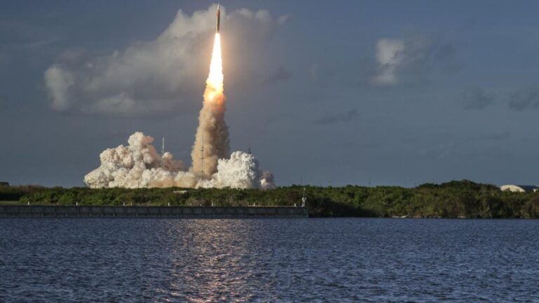 nasa-lanca-missao-espacial-artemis-ii,-que-deve-levar-o-homem-de-volta-a-lua