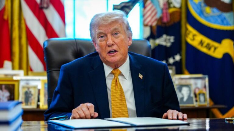 trump-anuncia-tarifas-de-ate-100%-para-medicamentos-importados