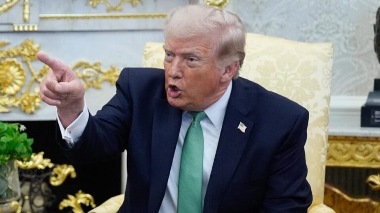 Trump anuncia noite de destruição em Teerã e morte de generais do regime trump-anuncia-noite-de-destruicao-em-teera-e-morte-de-generais-do-regime