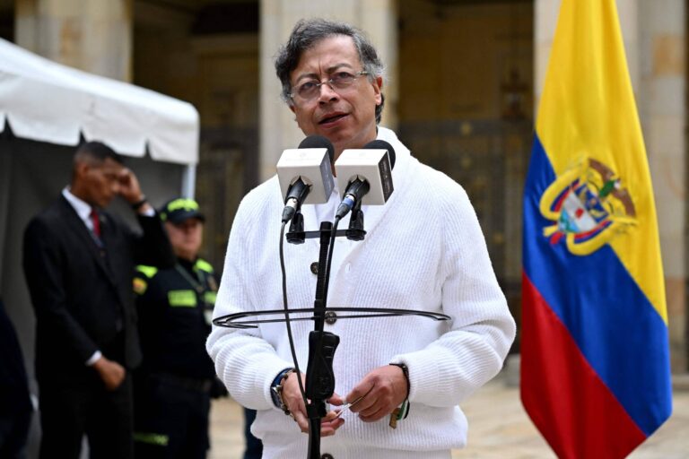 equador-convoca-embaixador-na-colombia-apos-petro-chamar-ex-vice-presidente-de-preso-politico
