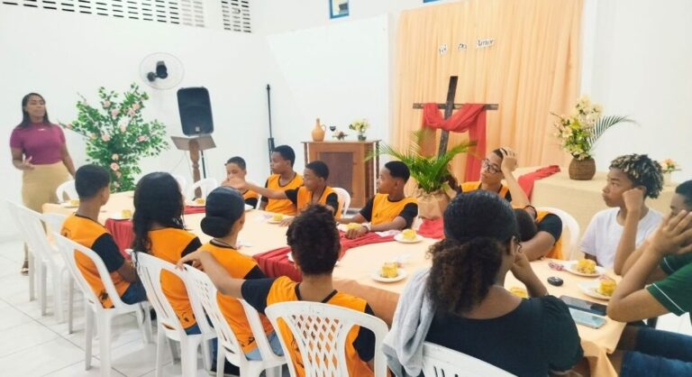 instituto-muta/cadi-valenca-celebra-pascoa-com-familias-do-programa-bahia-sem-fome