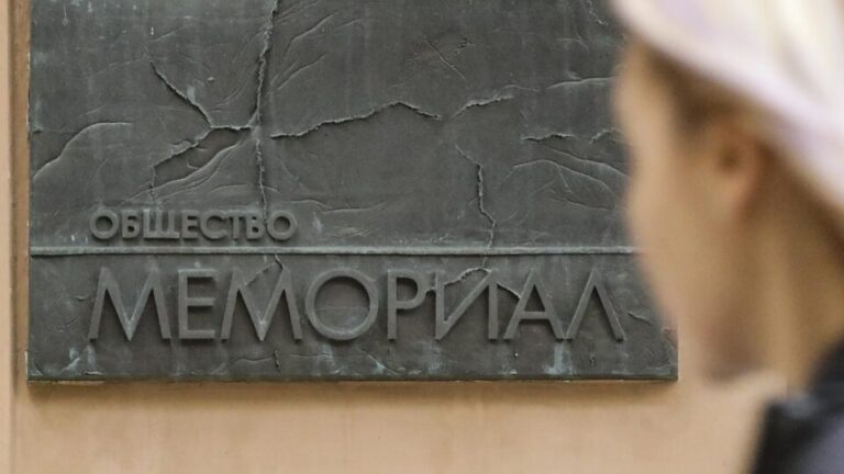russia-classifica-ong-vencedora-do-nobel-como-extremista-e-proibe-atividades