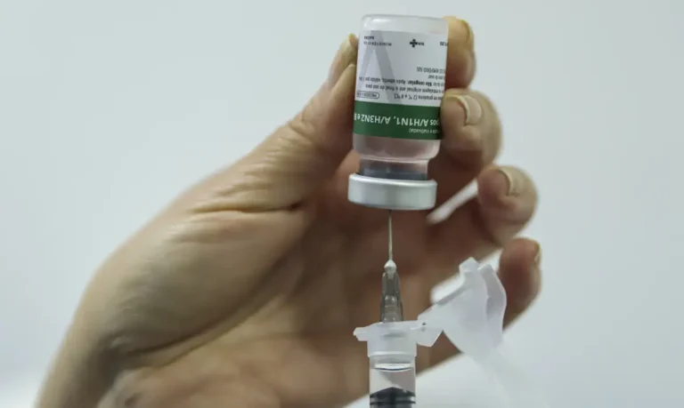 fiocruz-mantem-alerta-para-sindrome-respiratoria-grave