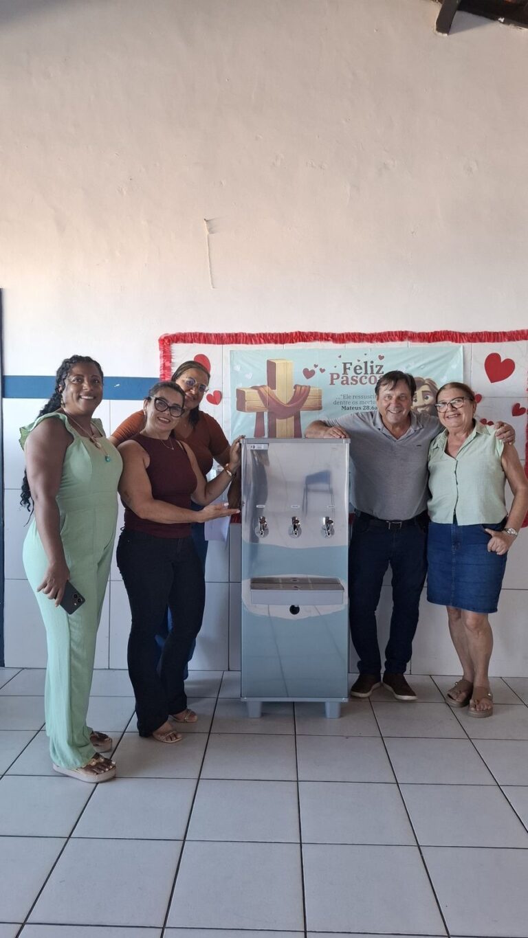 prefeitura-de-valenca-entrega-52-bebedouros-para-escolas-municipais