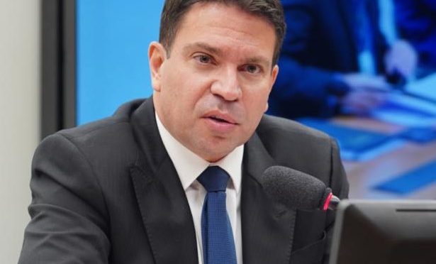 EUA afirmam que Ramagem está sujeito à deportação após ter visto vencido, diz portal eua-afirmam-que-ramagem-esta-sujeito-a-deportacao-apos-ter-visto-vencido,-diz-portal