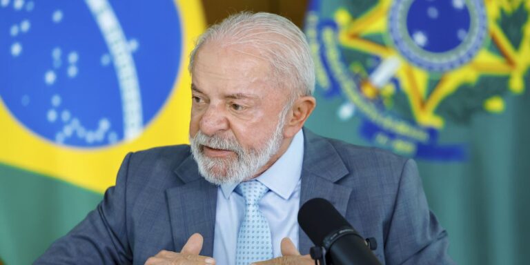 lula-envia-ao-congresso-projeto-de-lei-pelo-fim-da-escala-61