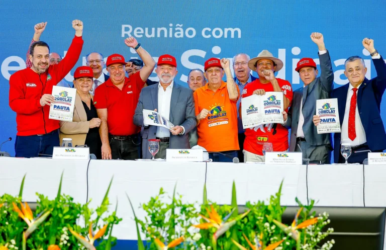 lula-recebe-sindicatos-e-defende-fim-da-escala-61
