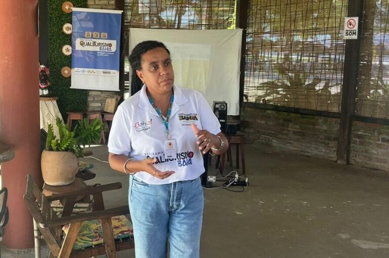 qualiturismo-bahia-promove-palestra-sobre-atendimento-ao-publico-lgbtqiapn+-em-valenca