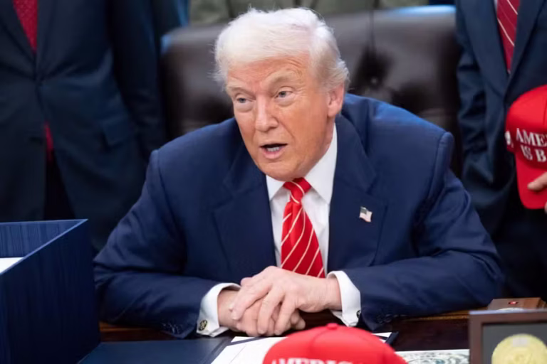 Irã desmente declaração de Trump sobre ter aceitado entregar urânio, afirma Al Jazeera ira-desmente-declaracao-de-trump-sobre-ter-aceitado-entregar-uranio,-afirma-al-jazeera
