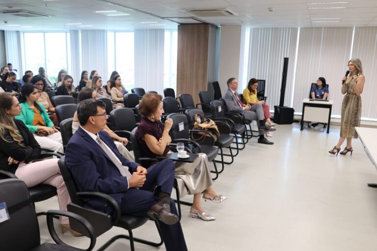 oficina-tecnica-destaca-uso-de-evidencias-cientificas-em-decisoes-judiciais-na-area-da-saude