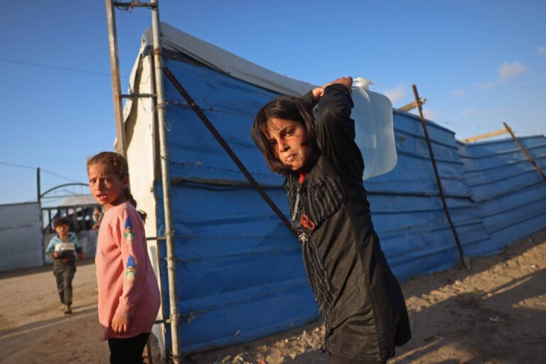 Unicef afirma que dois funcionários foram mortos por ataque de Israel em Gaza unicef-afirma-que-dois-funcionarios-foram-mortos-por-ataque-de-israel-em-gaza