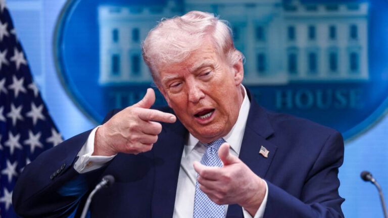 Trump ameaça deixar de ser bonzinho se novo acordo com Irã não for aceito trump-ameaca-deixar-de-ser-bonzinho-se-novo-acordo-com-ira-nao-for-aceito