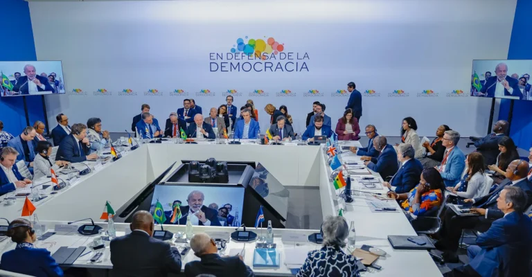 Digna e solidária: Cuba agradece Brasil, Espanha e México por exigirem fim do bloqueio dos EUA digna-e-solidaria:-cuba-agradece-brasil,-espanha-e-mexico-por-exigirem-fim-do-bloqueio-dos-eua