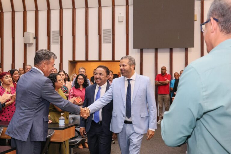16-04-2026-comenda-2-de-julho-ao-ex-secretario-sead-edelvino-da-s.-goes-filho