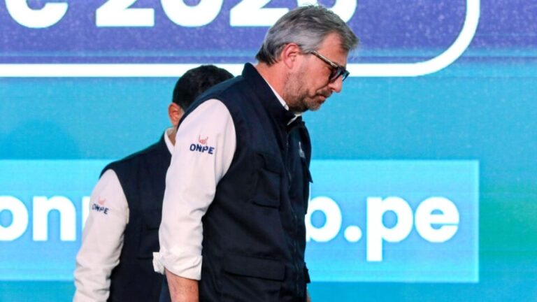diretor-do-orgao-eleitoral-do-peru-renuncia-apos-atrasos-e-denuncias-de-fraude