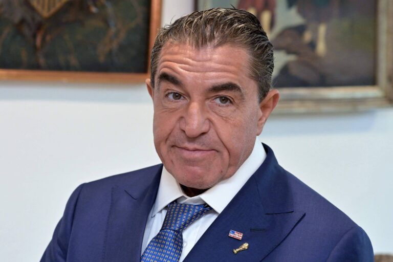 Brasileiras são programadas para causar confusão, diz conselheiro de Trump brasileiras-sao-programadas-para-causar-confusao,-diz-conselheiro-de-trump
