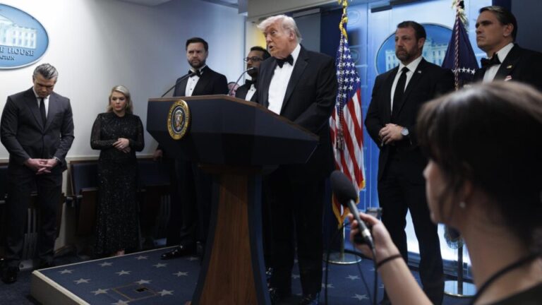 Parece ser um lobo solitário, diz Trump sobre atentado a tiros em hotel parece-ser-um-lobo-solitario,-diz-trump-sobre-atentado-a-tiros-em-hotel