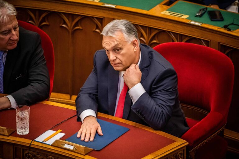 apos-derrota,-orban-anuncia-que-nao-ocupara-cadeira-no-parlamento-da-hungria