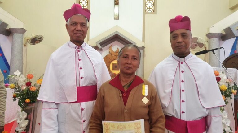 quem-e-a-leiga-que-recebeu-honraria-do-papa-por-formar-geracoes-na-igreja?