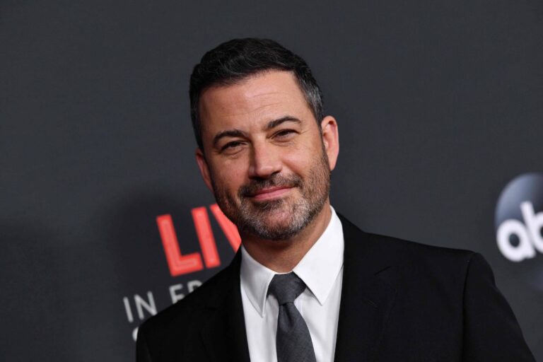 Agência dos EUA antecipa revisão de licenças da ABC após piada de Jimmy Kimmel agencia-dos-eua-antecipa-revisao-de-licencas-da-abc-apos-piada-de-jimmy-kimmel