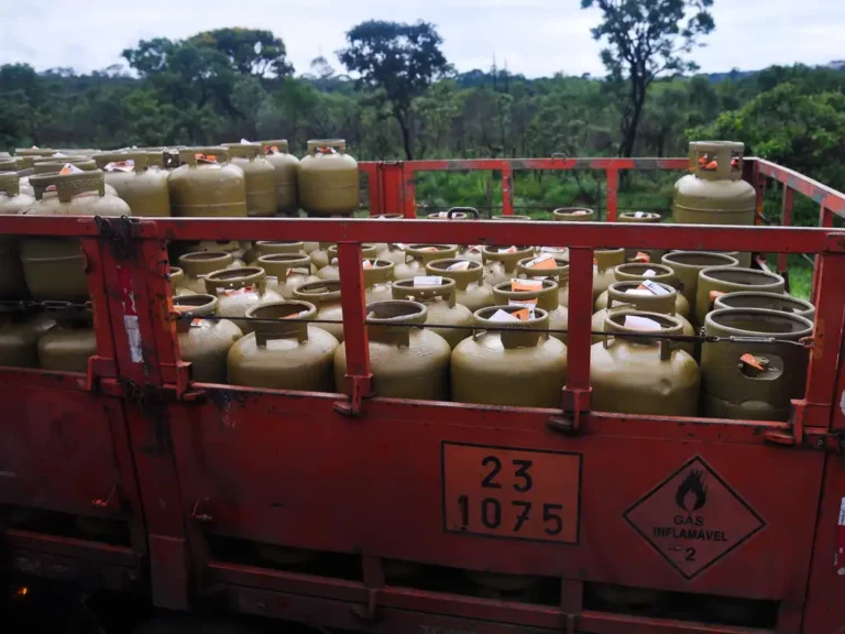 governo-libera-r$-330-milhoes-para-segurar-preco-do-gas-de-cozinha