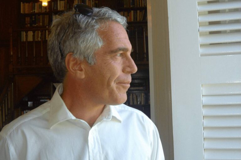 Carta de suicídio atribuída a Jeffrey Epstein está em sigilo na Justiça há quase sete anos carta-de-suicidio-atribuida-a-jeffrey-epstein-esta-em-sigilo-na-justica-ha-quase-sete-anos