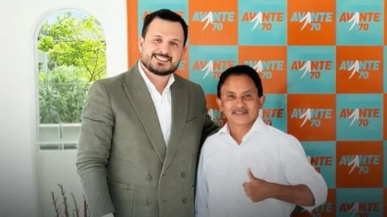 como-o-suposto-voto-de-protesto-em-candidatos-folcloricos-(des)organiza-a-politica