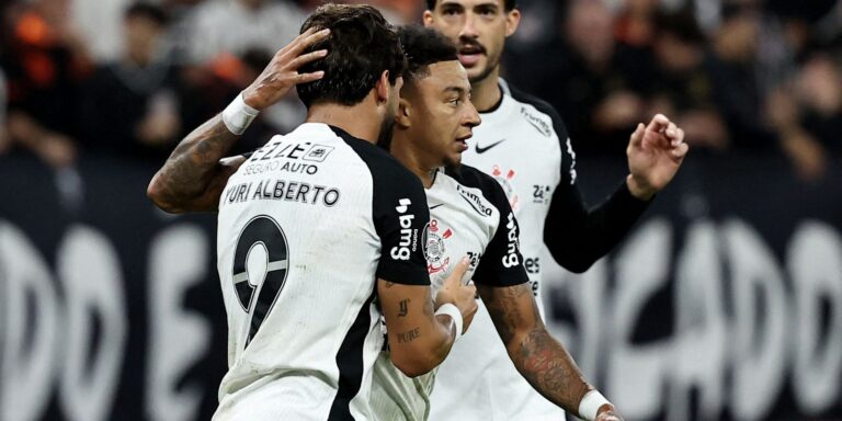 Corinthians derrota Peñarol para seguir 100% na Libertadores corinthians-derrota-penarol-para-seguir-100%-na-libertadores