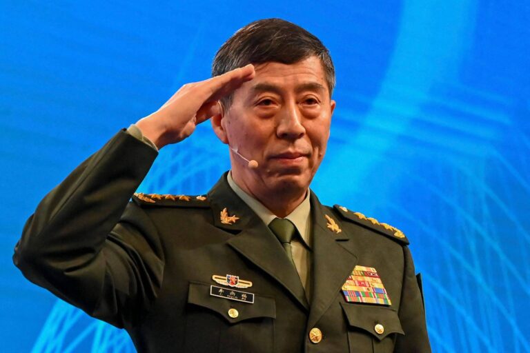 xi-jinping-consolida-poder-absoluto-sobre-forcas-armadas-da-china