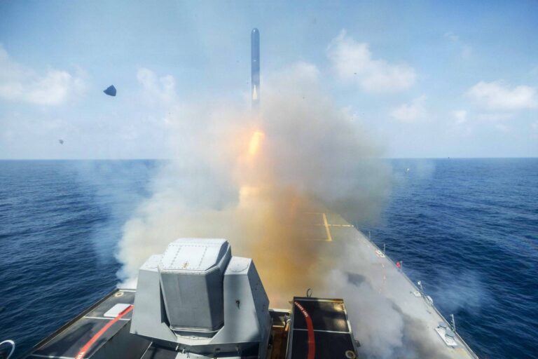 China vê EUA enfraquecidos após redução de arsenal americano na guerra do Irã china-ve-eua-enfraquecidos-apos-reducao-de-arsenal-americano-na-guerra-do-ira