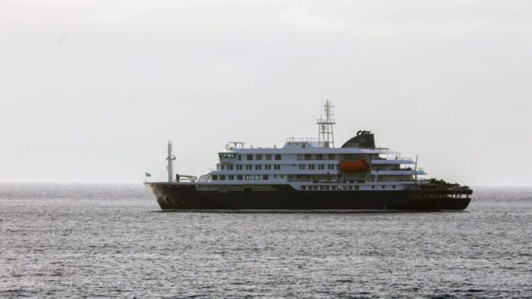 ilhas-canarias-montam-operacao-para-chegada-de-cruzeiro-com-surto-de-hantavirus