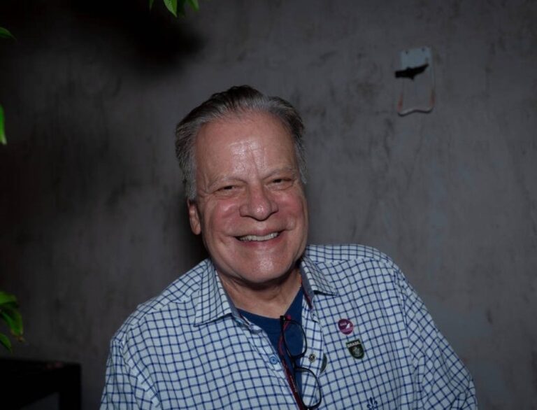 chico-pinheiro-mostra-forca-ao-revelar-batalha-contra-cancer-no-intestino