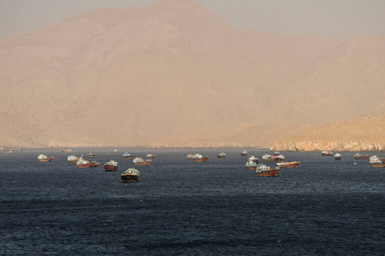 agencias-do-ira-sugerem-cobranca-de-taxa-por-cabos-de-internet-sob-hormuz