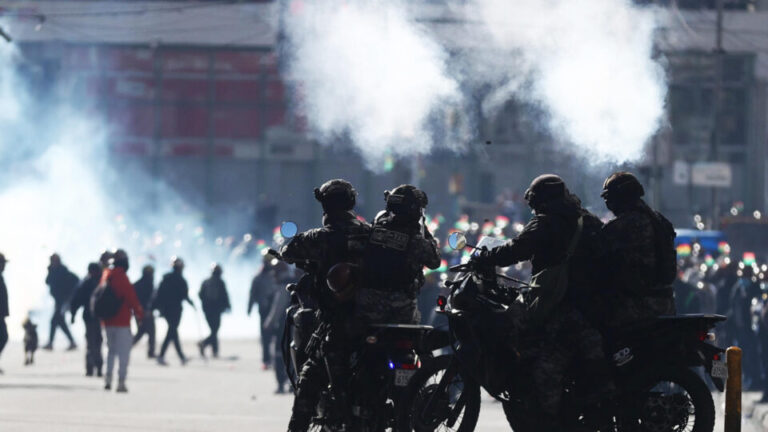 apoiadores-de-evo-morales-geram-caos-na-bolivia-para-evitar-prisao-do-ex-presidente