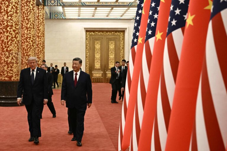 eua-estao-em-declinio-e-a-china-em-ascensao?-nao-por-muito-tempo