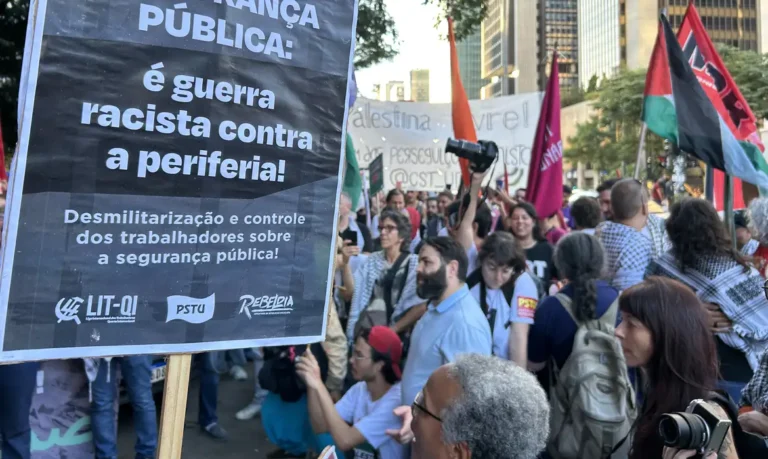 cordao-da-mentira-faz-ato-na-paulista-para-lembrar-crimes-de-maio