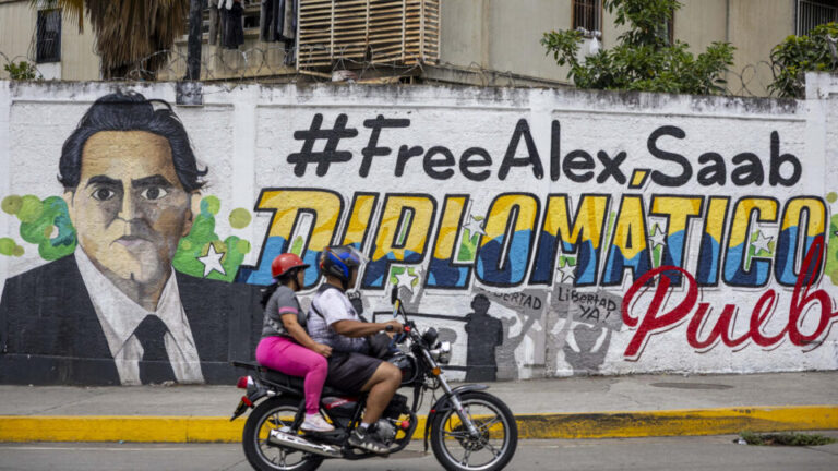 Chavismo abandona aliado de Maduro e classifica caso dele como assunto dos EUA chavismo-abandona-aliado-de-maduro-e-classifica-caso-dele-como-assunto-dos-eua