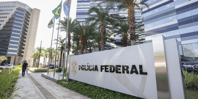 pf-prende-chileno-por-suspeita-de-injuria-racial-e-homofobia-em-voo