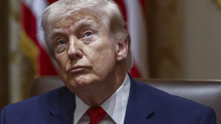 Senado dos EUA aprova resolução que pode forçar Trump a encerrar guerra no Irã senado-dos-eua-aprova-resolucao-que-pode-forcar-trump-a-encerrar-guerra-no-ira