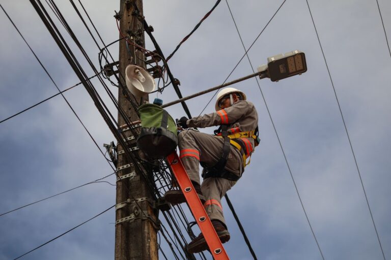 quando-a-cidade-avanca,-a-luz-acompanha