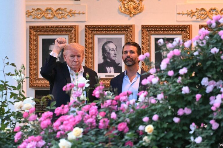 trump-diz-que-vai-tentar-ir-ao-casamento-do-filho,-mas-que-‘timing-e-ruim’